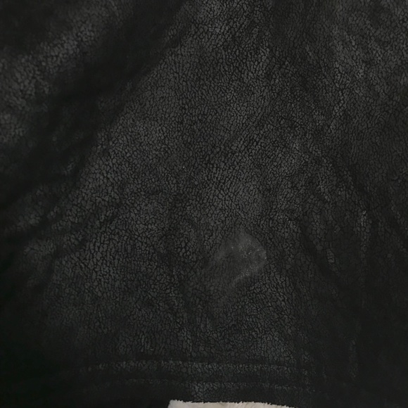 LOVERICHE BLACK VEST WITH POCKETS - SIZE Medium - Picture 6 of 6